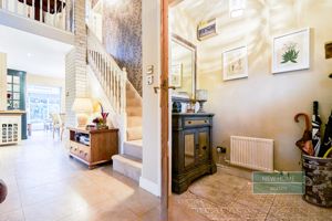 Photo 16- click for photo gallery